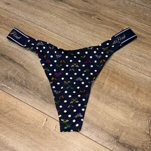 PINK Victoria’s Secret Thong Panty